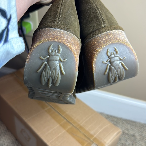 NWT • FLY London • Women's Classic Boots • Diesel Oil Suede • 🤎 Size 39 • 🤩 - Picture 17 of 17